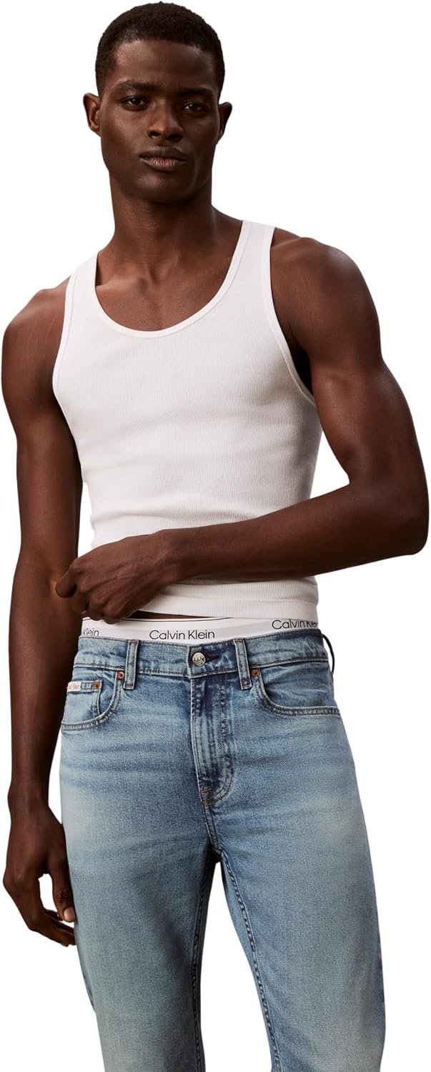 Detalle 1 de Calvin Klein Jeans Homme : un essentiel de dressing pour un look sobre