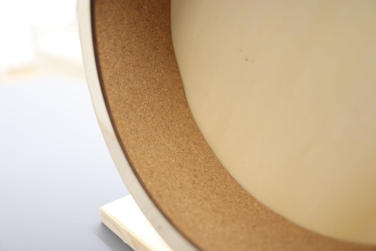 Detalle 1 de Kerbl Pet kołowrotek dla chomika Ø 29 cm, drewniany, brązowy