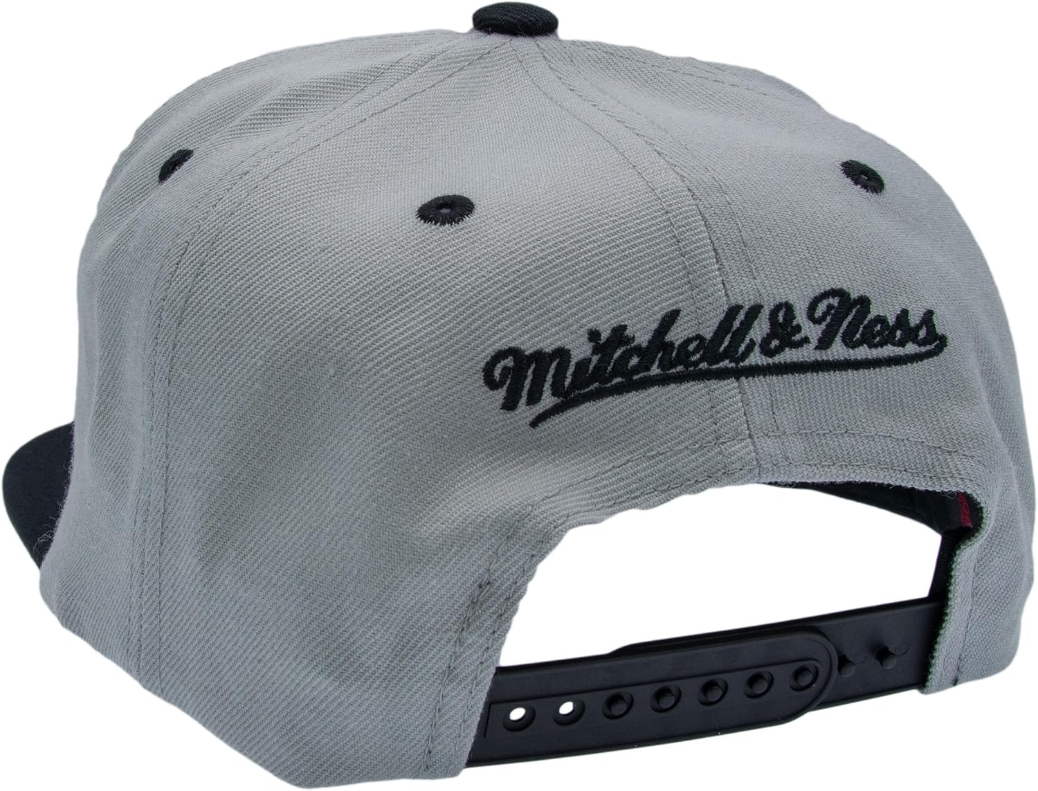 Detalle 2 de Mitchell & Ness Team Arch NBA Berretto Chicago Bulls