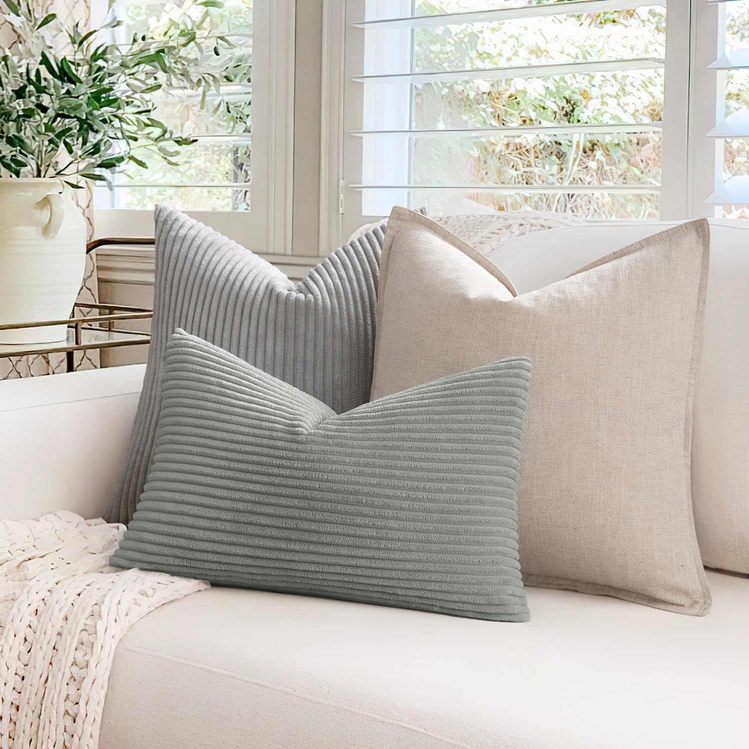 Thumbnail 3 de MIULEE Kissenbezüge Kordsamt 40x60 cm, 2er Set, Hellgrau – Kissenhüllen für Sofa und Dekokissen
