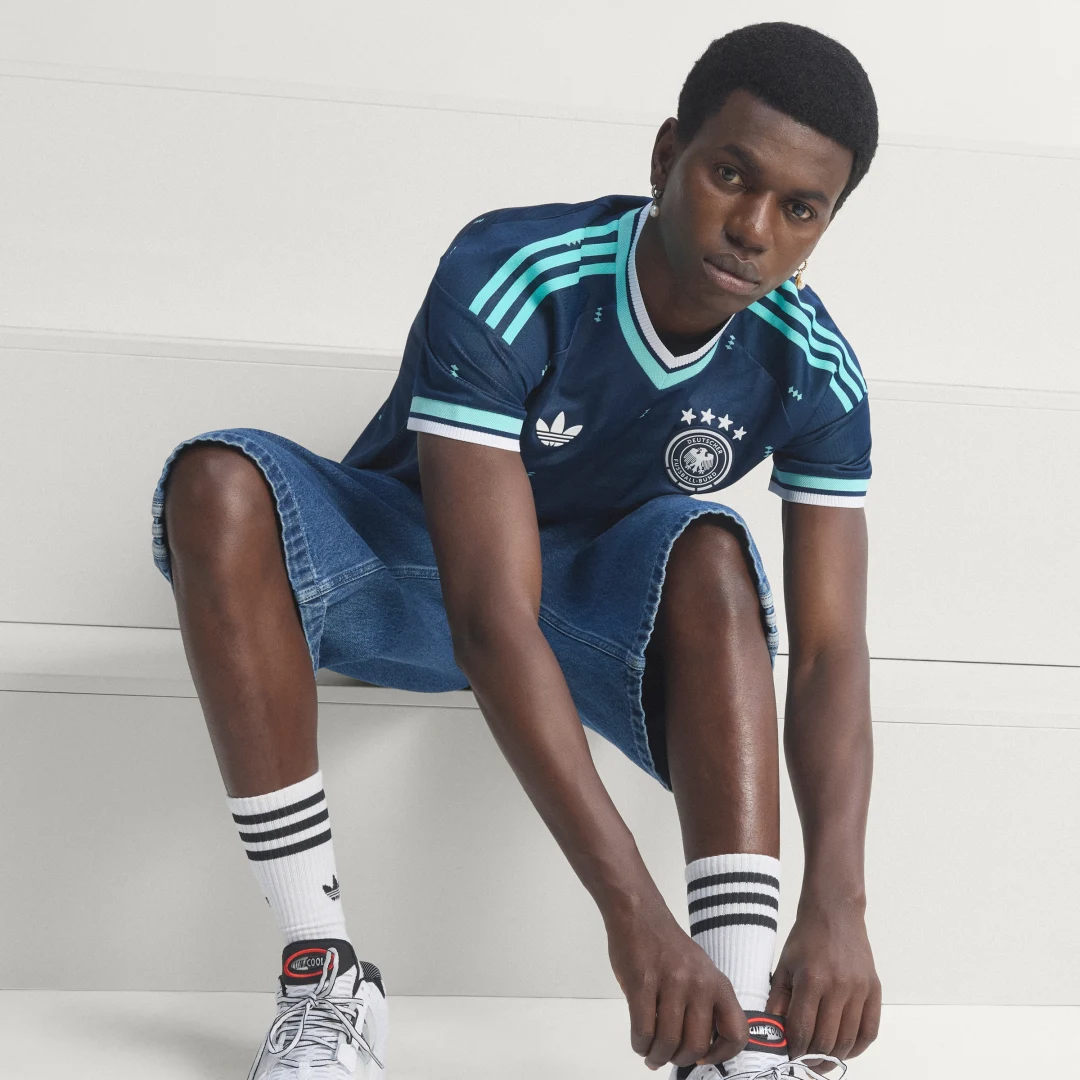 Detalle 2 de Camiseta segunda equipación Alemania 26 Oficial – Adidas