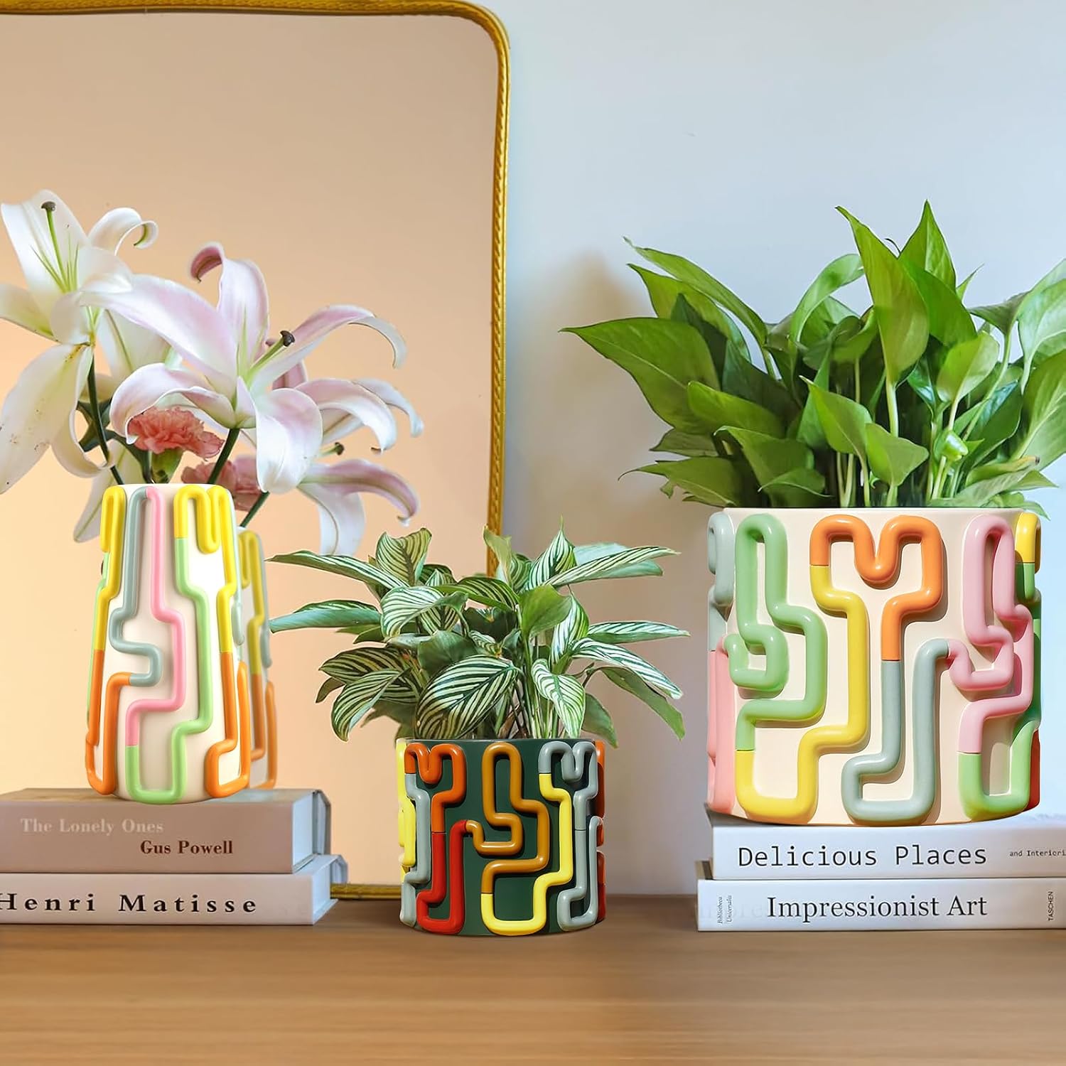 Detalle 2 de AmiCera Colourful Line Flower Pots: Green Acrylic Planter with Drainage
