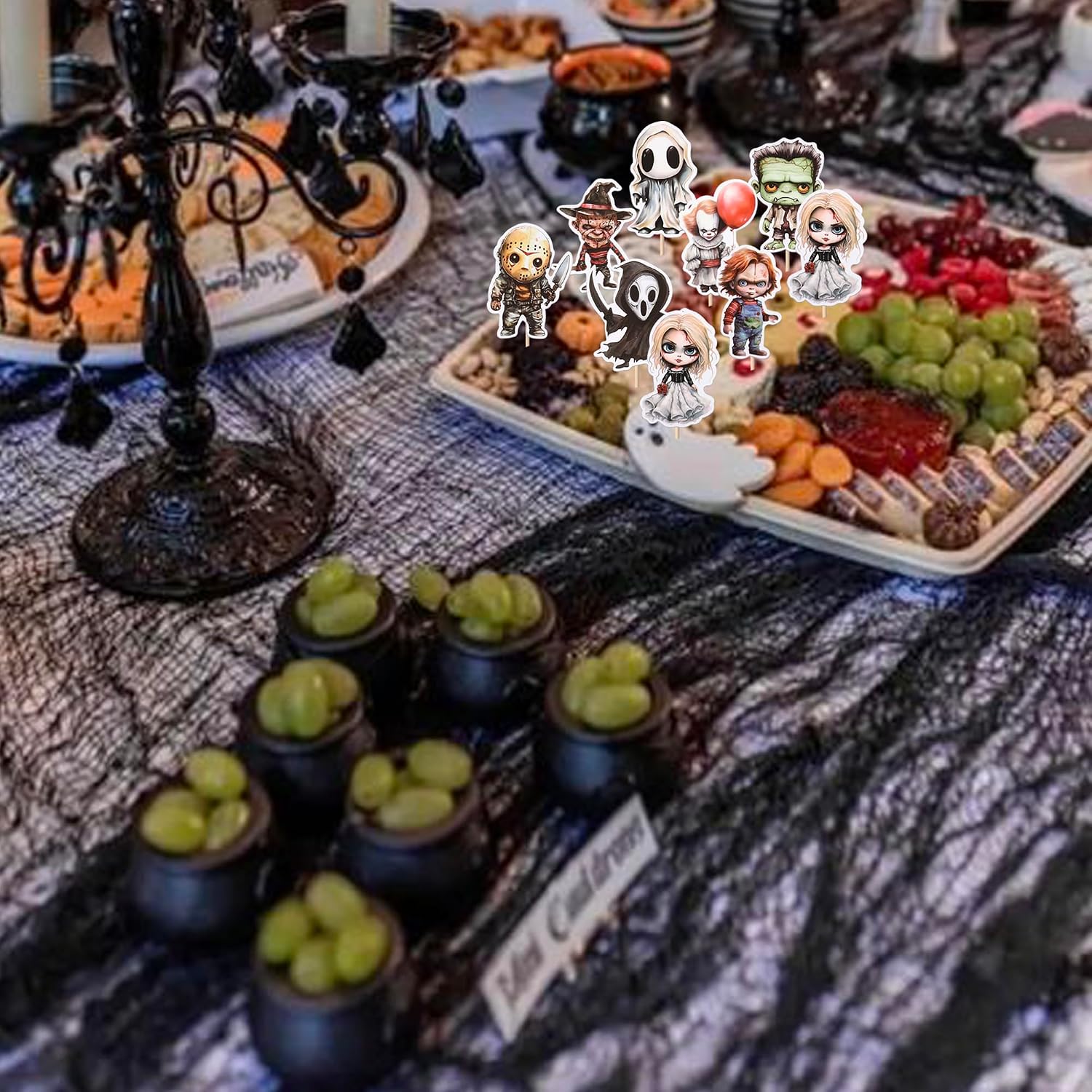 Detalle de Xsstarmi 40 Pack Classic Movie Cupcake Toppers for Horror and Theme Parties