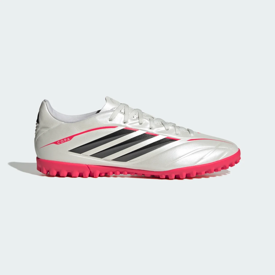 Thumbnail 1 de Zapatilla de fútbol COPA PURE IV CLUB moqueta de Adidas: ¿merece la pena para uso en moqueta interior?