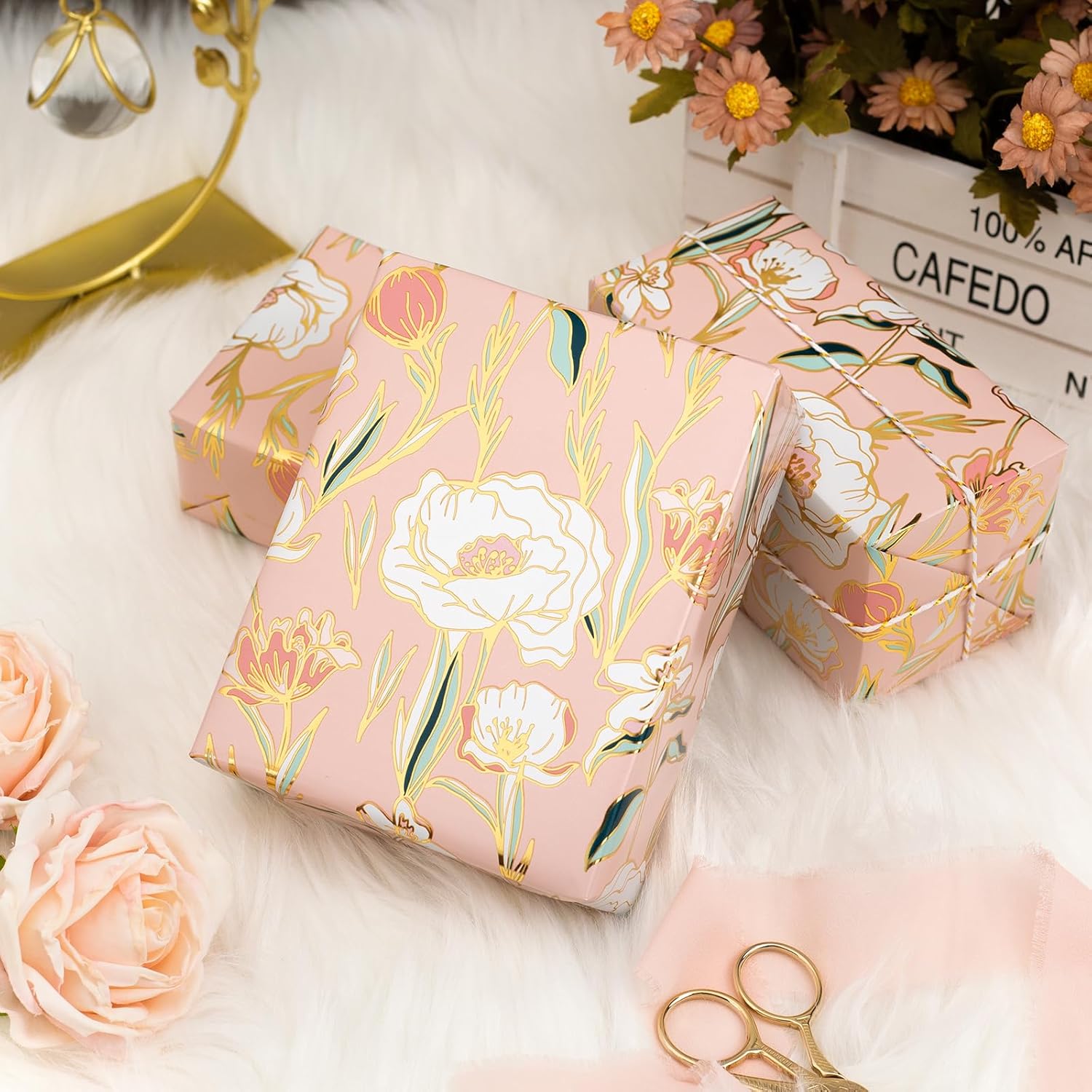 Thumbnail 3 de Wikadlik Pink Flower Wrapping Paper Roll (43cm x 10m) with Elegant Floral Gold Shine
