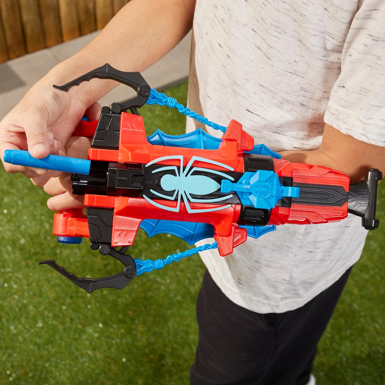 Detalle 2 de Marvel Spider-Man Spider Strike N Splash Blaster water blaster 🔫