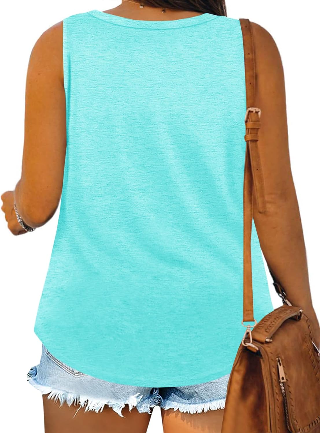 Detalle de Plus Size Tank Tops for Women: Sleeveless Scoop Neck Casual Tees for Summer