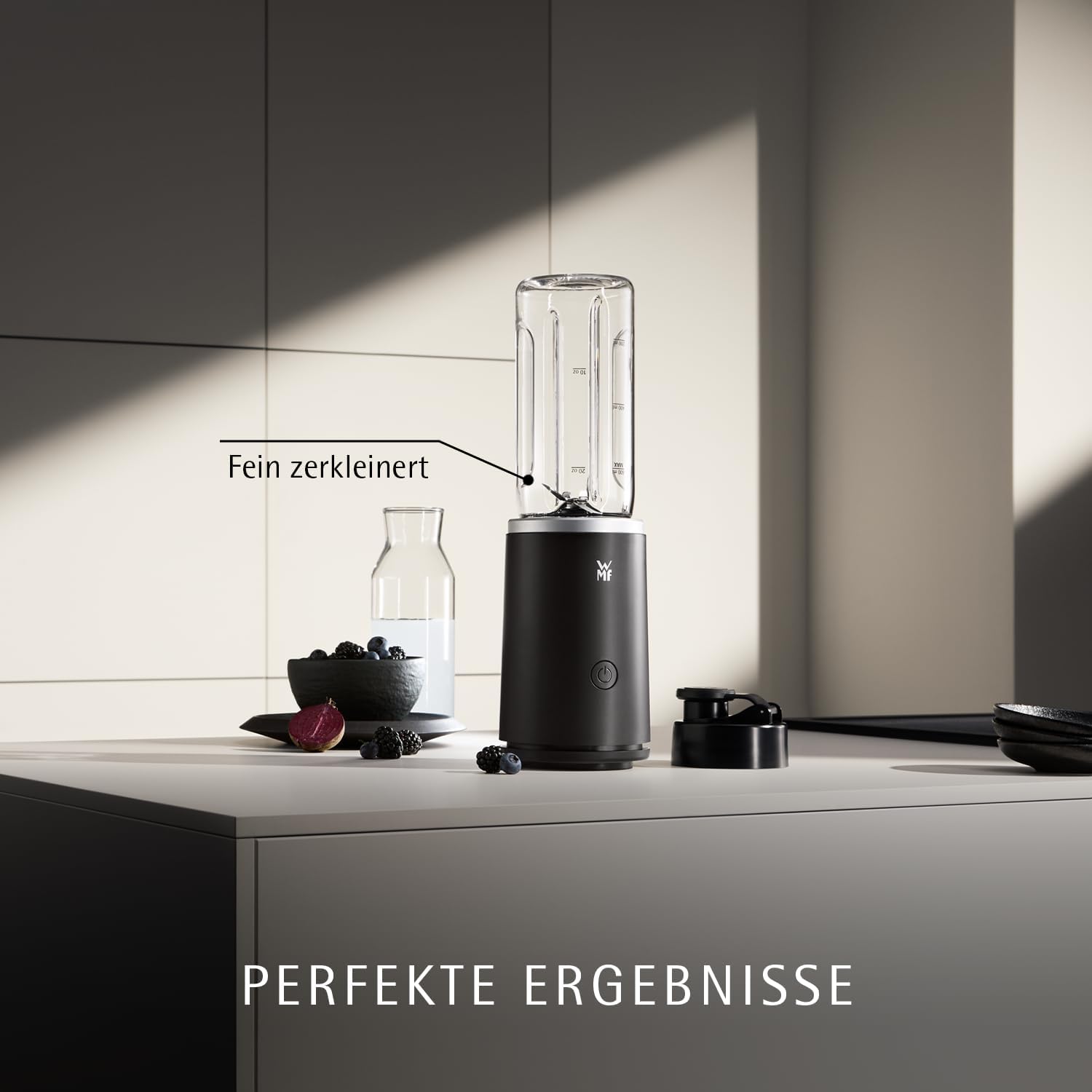 Detalle 2 de WMF Mix & Go Touch Smoothie Maker to go (500 W) – tragbarer Mixer mit auslaufsicherer To-Go-Flasche