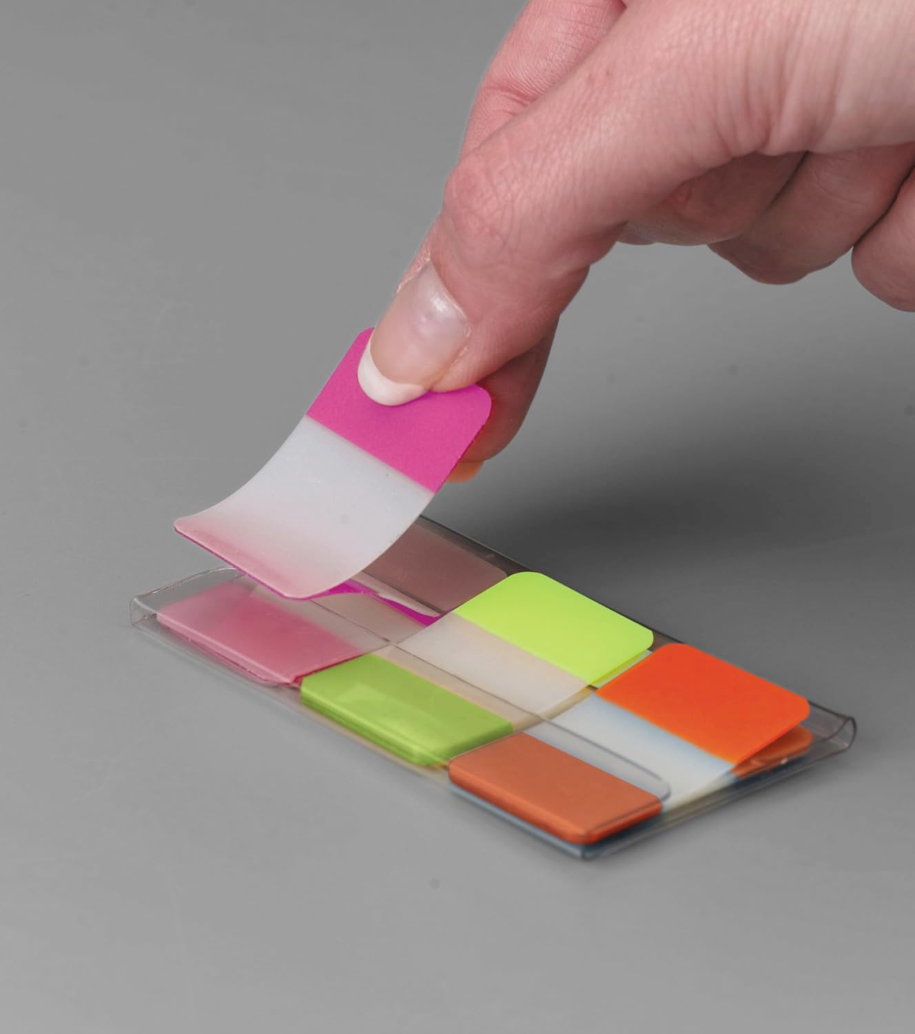 Detalle de Post-it 686-PGOT Index – ensemble d’indexions medium strong, rose/vert/orange (Paquet de 36) avec distributeur