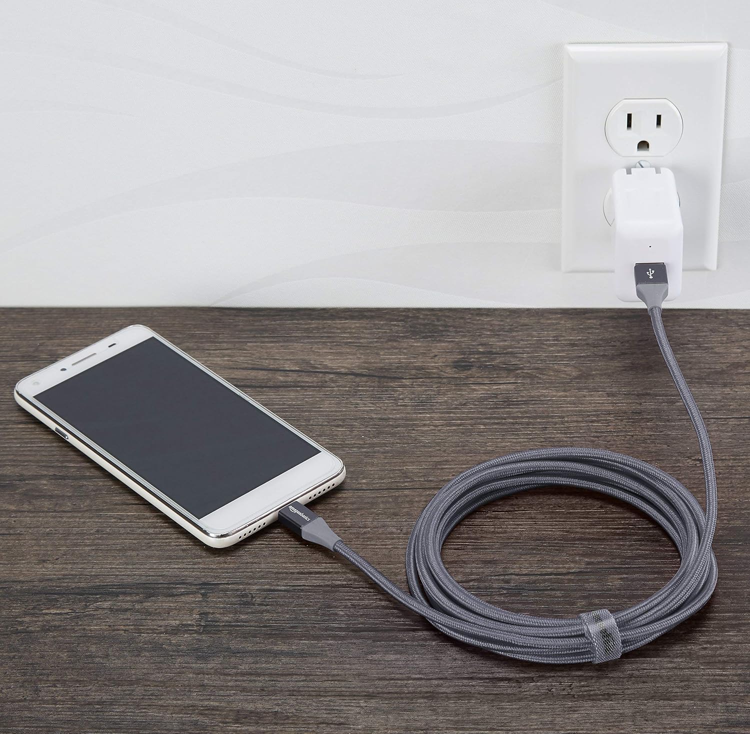 Thumbnail 2 de Amazon Basics USB-2.0 USB-A auf Micro-USB Kabel (3 m, dunkelgrau) – für Laden & Daten