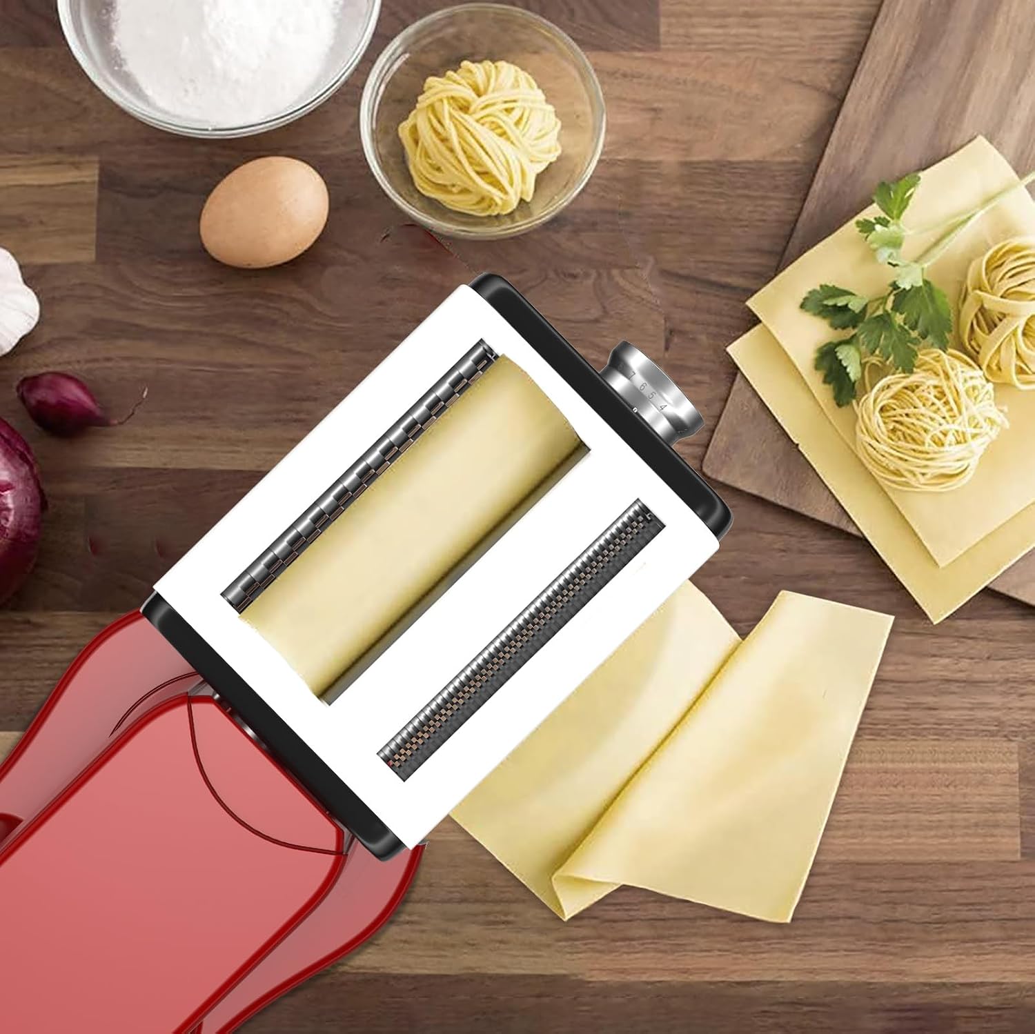 Detalle 2 de KitchenAid Pasta Maker Attachment 3-in-1 🍝