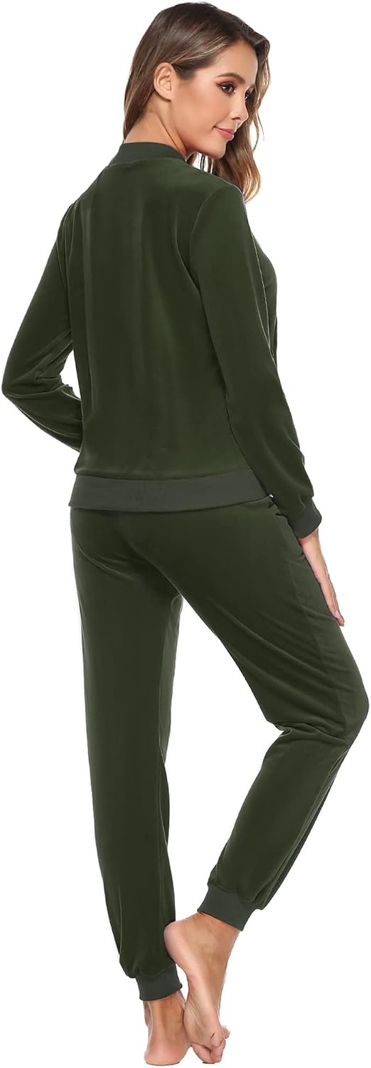 Detalle 1 de Totatuit velour tracksuit set 2 piece