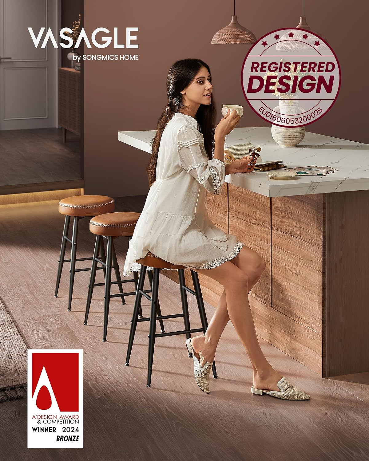 Detalle 2 de VASAGLE EKHO Collezione: Sgabelli Cucina da Bar, Set da 2, altezza 63 cm, PU con cucitura marrone caramello (LBC080K01V1)