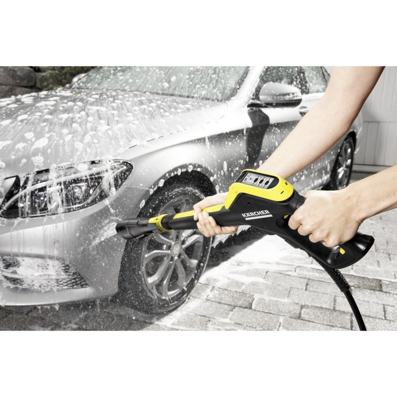 Detalle 2 de Kärcher RM 619 Detergente para Automóviles 5L: limpieza profunda sin dañar superficies pintadas ni plásticas