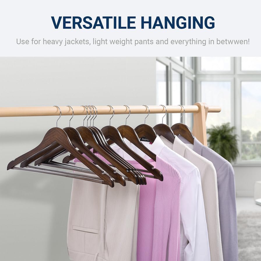 Detalle 2 de Amber Home Retro Wooden Coat Hangers, 30-Pack with Non-Slip Pant Bar