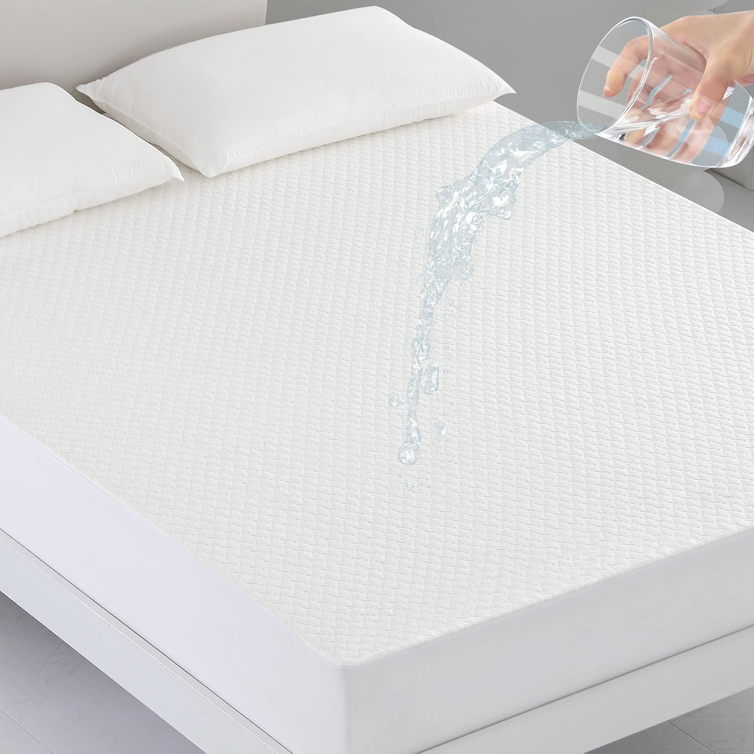 Detalle de Coriwell Waterproof Mattress Protector – King Bamboo Extra Deep Pocket, Breathable, 150 × 200 + 30 cm Deep Skirt