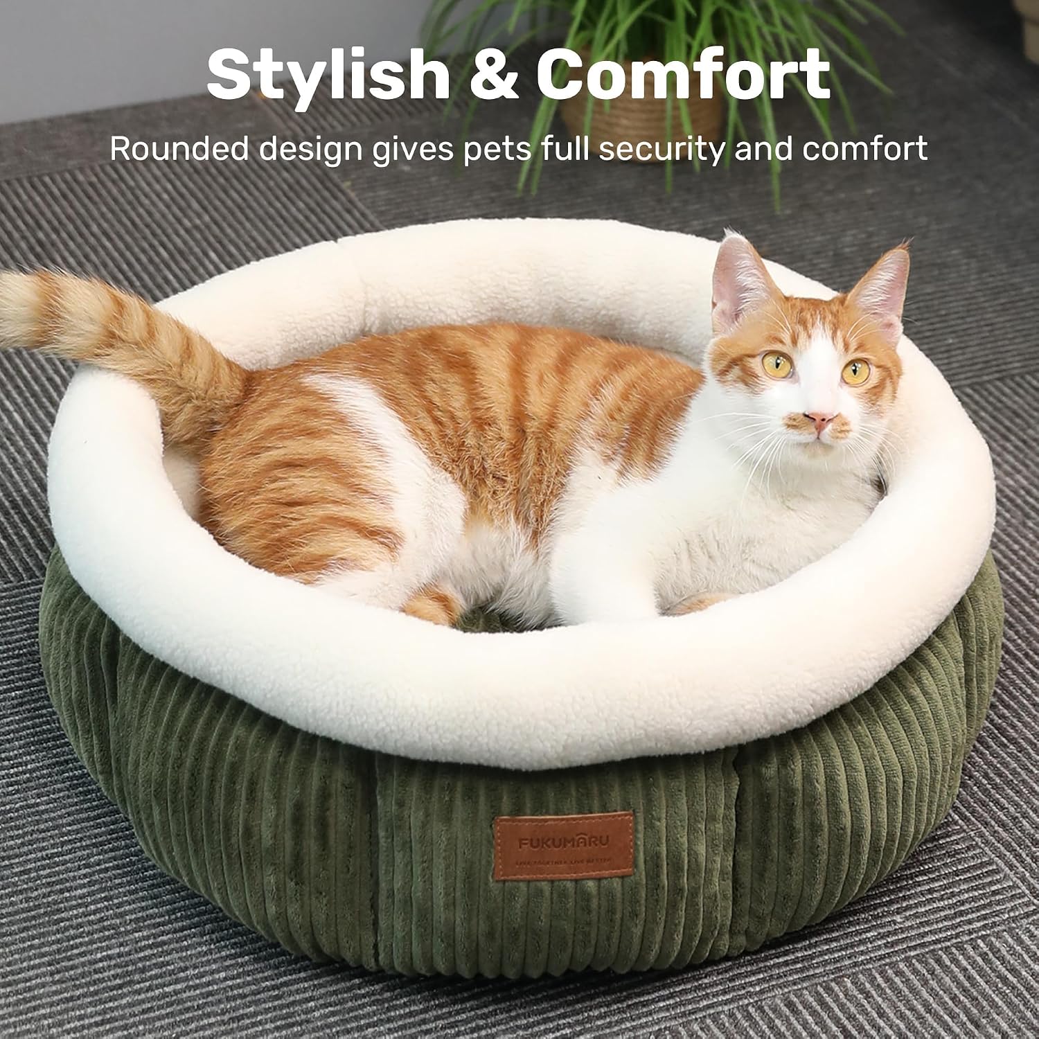 Detalle 2 de FUKUMARU Corduroy Round Cat Bed – Green