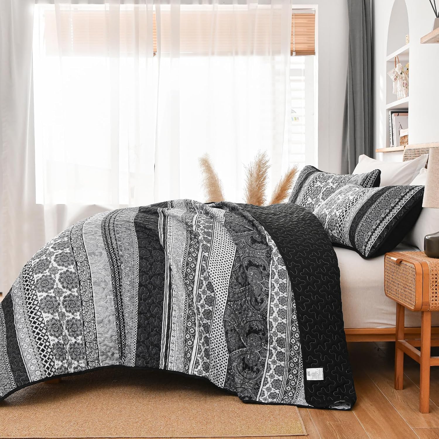 Detalle 2 de WONGS BEDDING Boho Stripe Quilt Set King 104x90