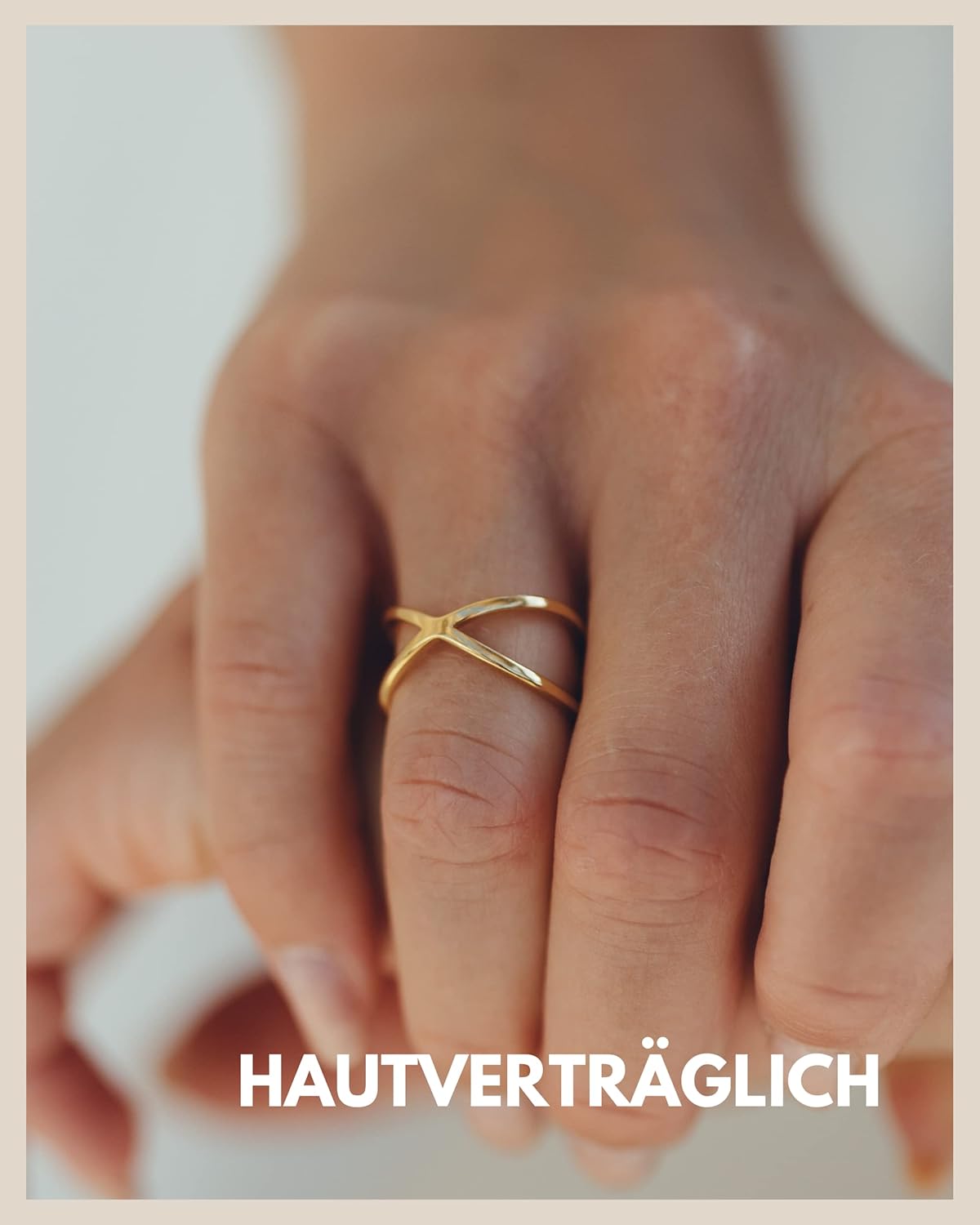 Detalle 2 de GD GOOD.designs verstellbarer Damenring in X-Form aus Edelstahl (silber/Gold-Rosegold) mit Geschenkbox