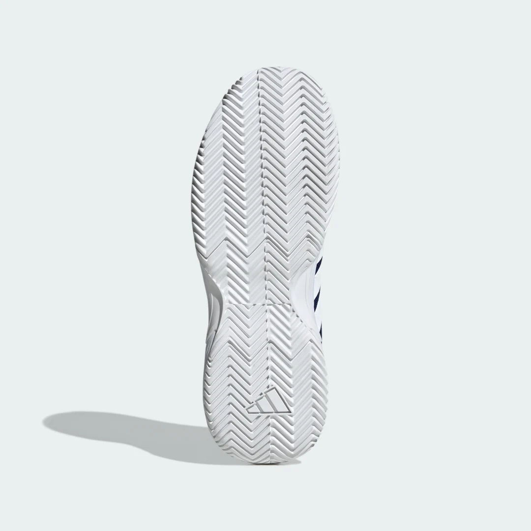 Detalle de Zapatilla de tenis GameCourt 2 de Adidas: comodidad y rendimiento para la pista