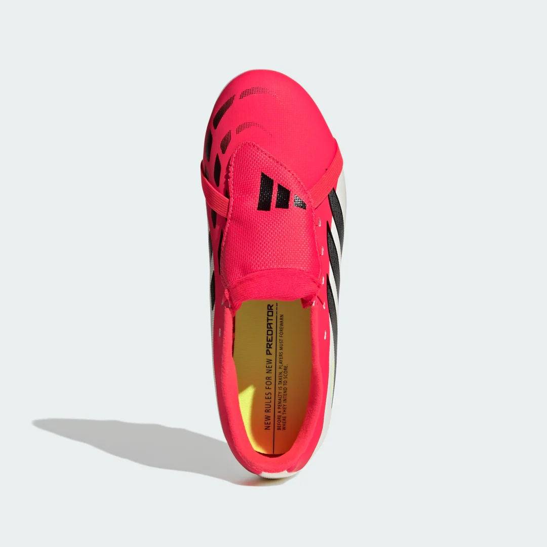 Detalle de Adidas Predator Club: Bota de fútbol con lengüeta plegable para césped natural seco y multisuperficie