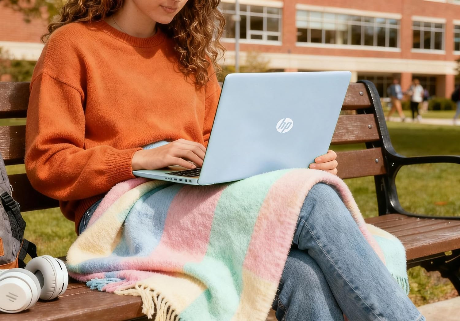 Detalle 1 de HP Everyday Slim Laptop, 14-Inch HD Notebook with Intel N150 and 128GB SSD