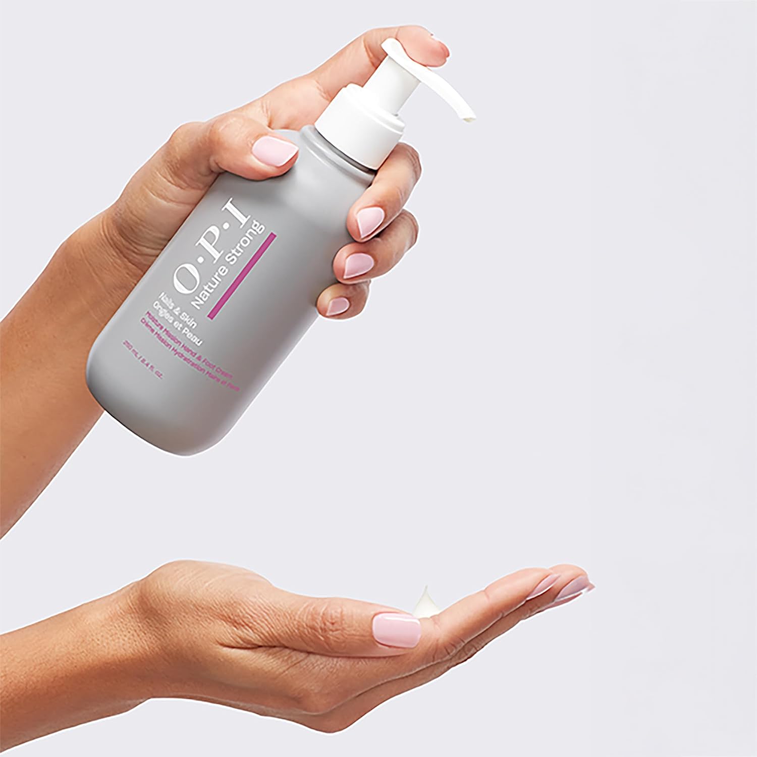 Thumbnail 2 de OPI Nature Strong Skincare Moisture Mission – Crème mains et pieds au beurre de karité (250 ml)