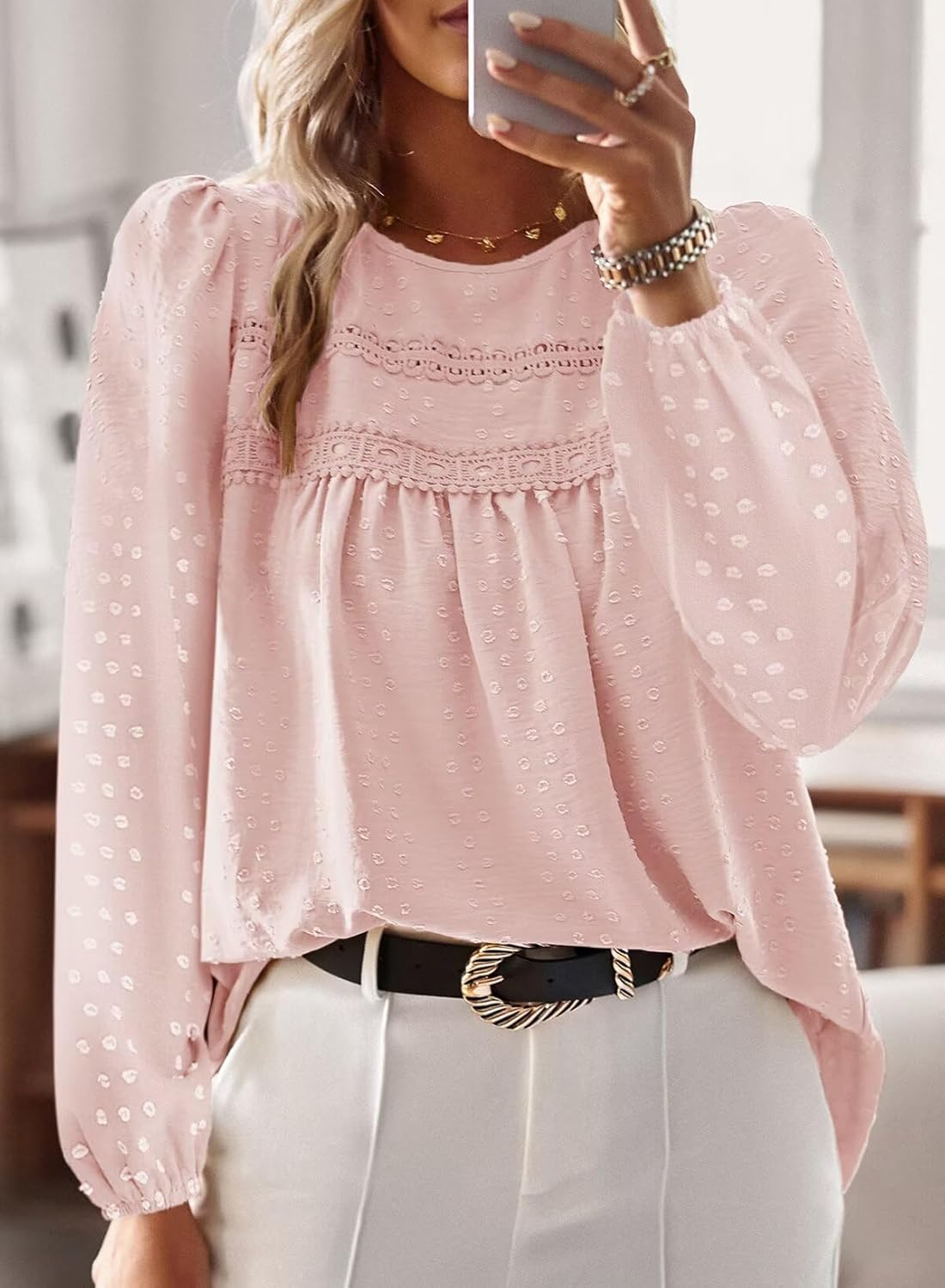 Detalle 2 de TUUHAW Women’s Boho Crochet Lace Round Neck Long Sleeve Top