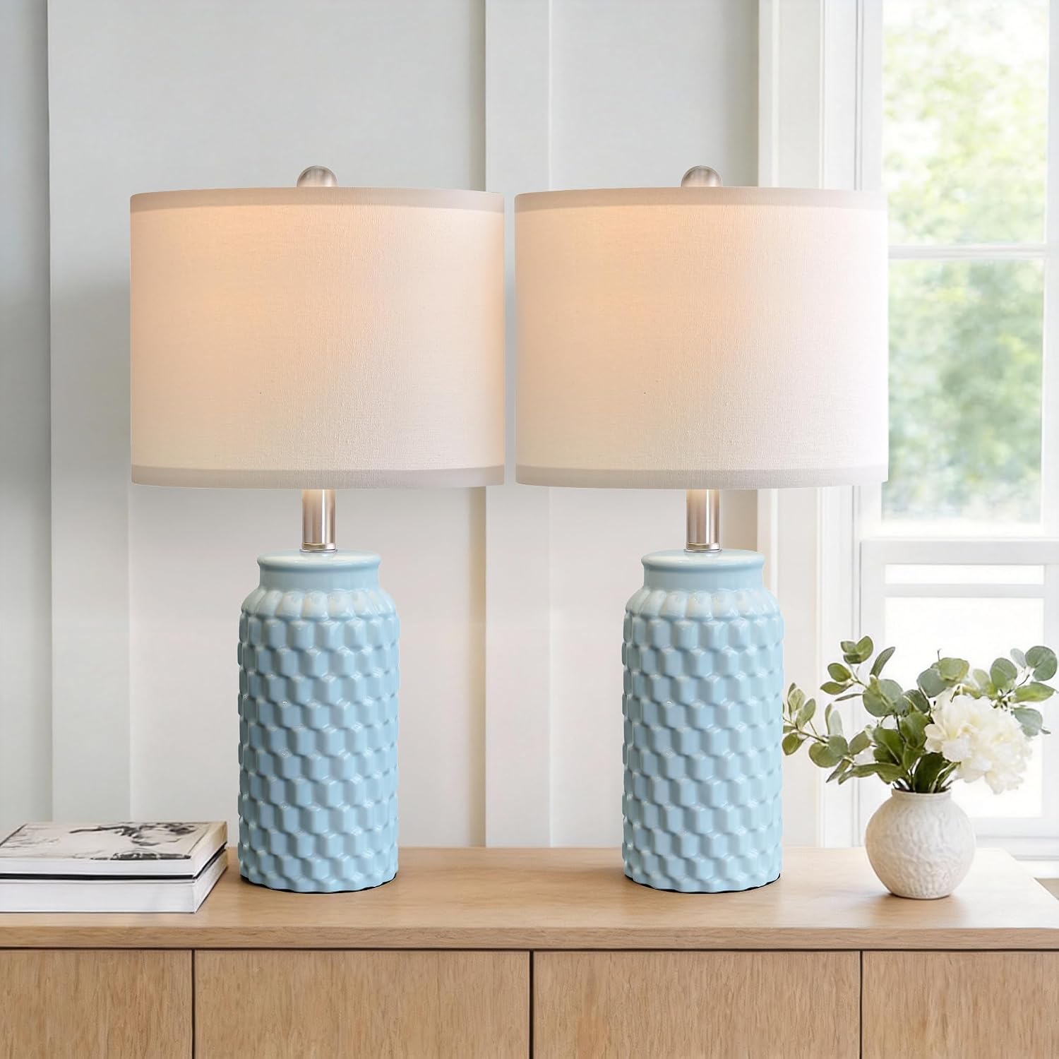 Detalle de USumkky 20.5" Light Blue Ceramic Table Lamps, Set of 2 with Linen Shades