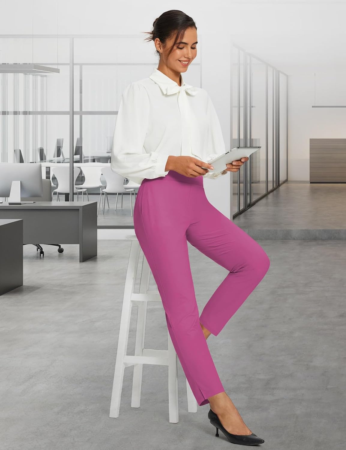 Detalle 2 de baleaf Women's Travel Pants, Lightweight Stretch 7/8 Ankle-Length with Zip Pockets