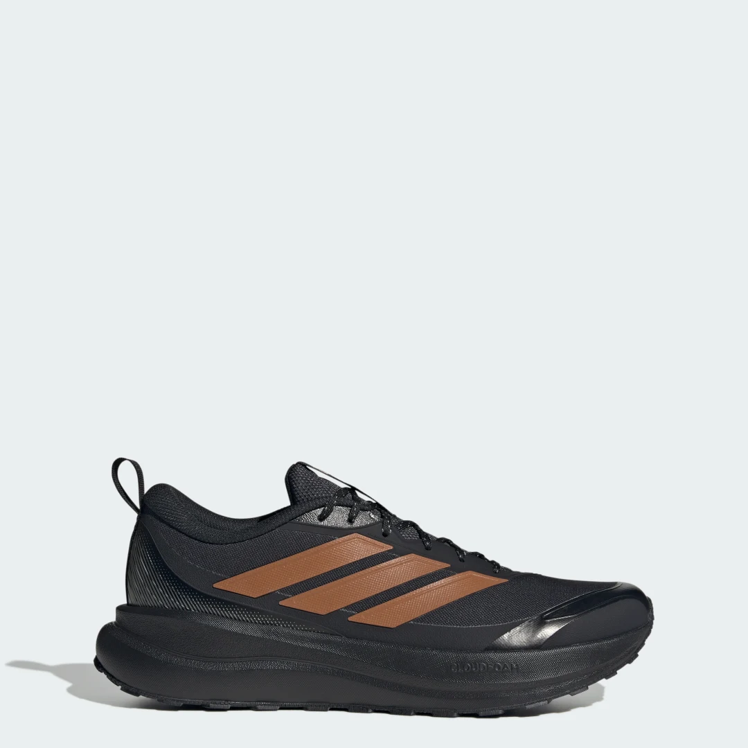 Detalle de Adidas Runfalcon 6 ATR: zancada versátil para entrenamiento y senderos