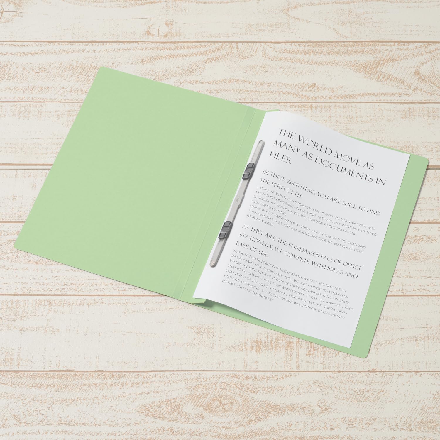 Detalle de PLUS NO.021N A4縦フラットファイル グリーン 10冊入り・再生PP製とじ具
