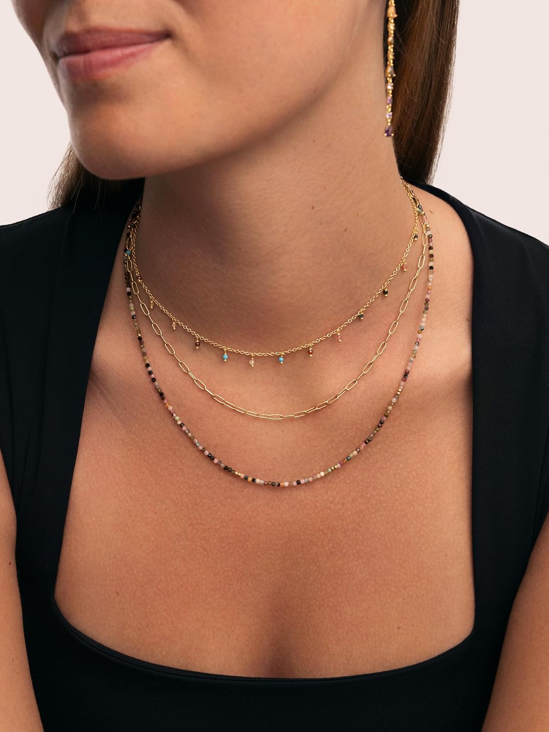 Thumbnail 6 de SINGULARU Dancing Stones vergoldete Halskette – Damenschmuck mit natürlichen Steinen
