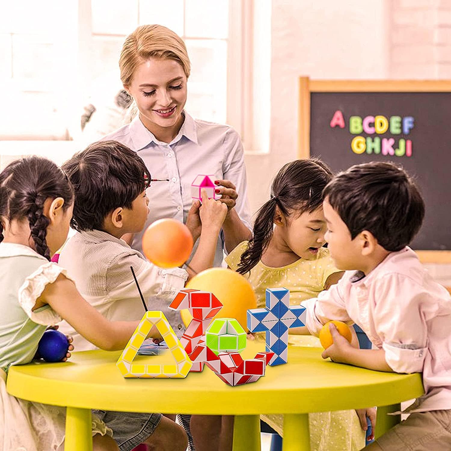 Detalle 2 de Magic Snake Set für Kinder 24 Magische Blöcke