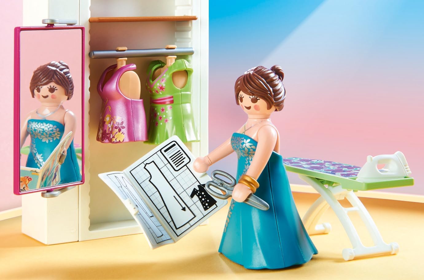 Detalle de PLAYMOBIL 70208 Dollhouse Abwechslung Schlafzimmer mit Nähecke – detailreiches Spielset ab 4 Jahren