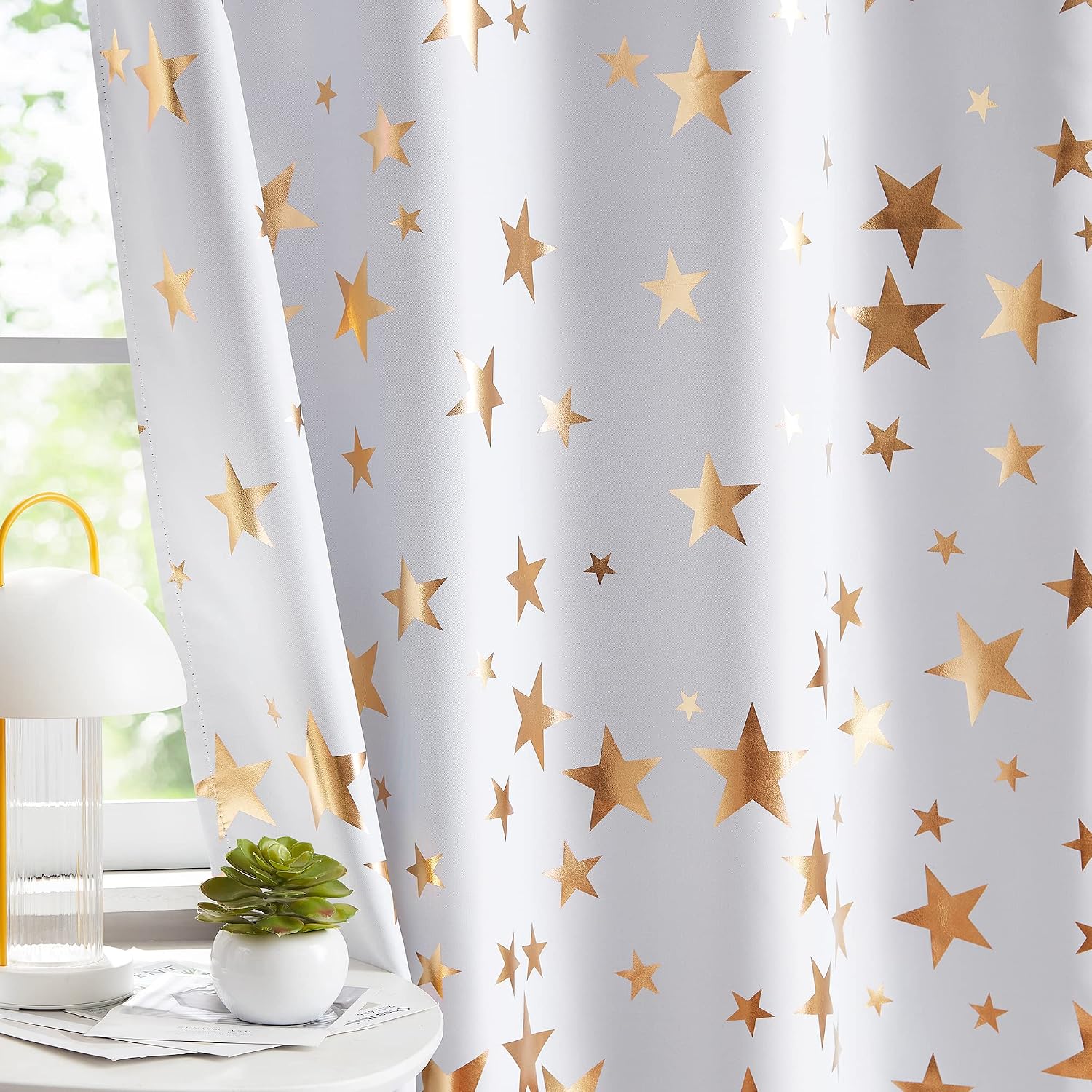 Detalle de White Gold Blackout Curtains for Bedroom – 2 x 50x72 Panels with Silver Grommets