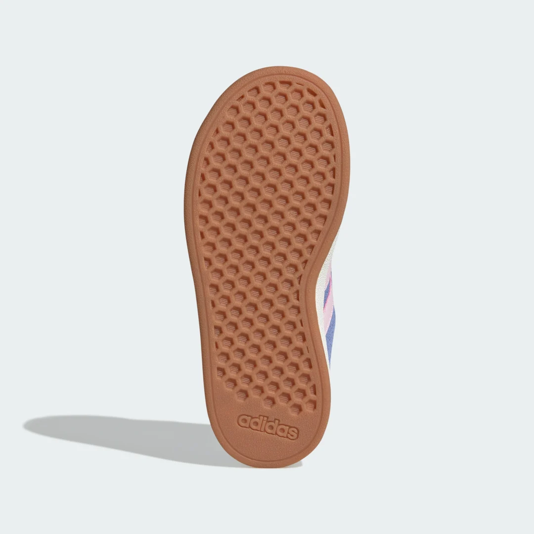 Detalle de Adidas Grand Court 00s en azul: comodidad clásica para el día a día