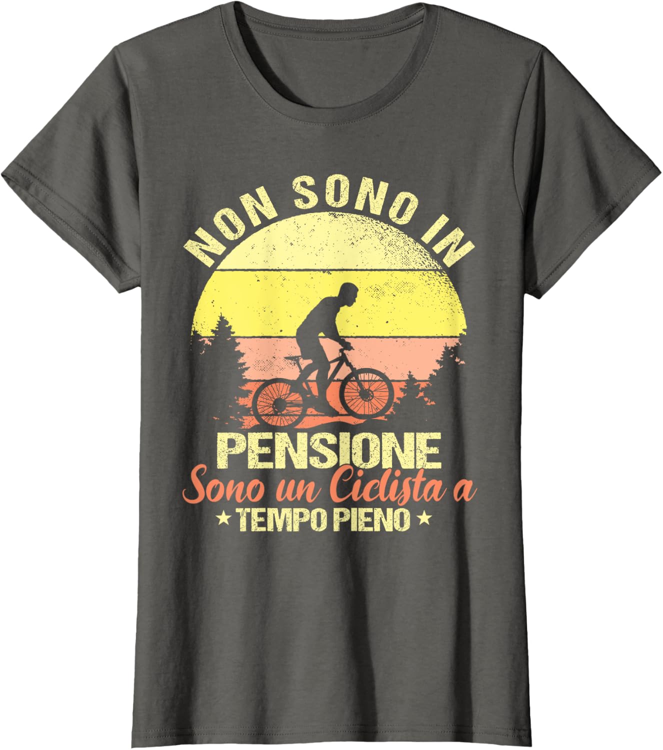 Detalle de T-shirt “Non sono in pensione sono un ciclista a tempo pieno” uomo