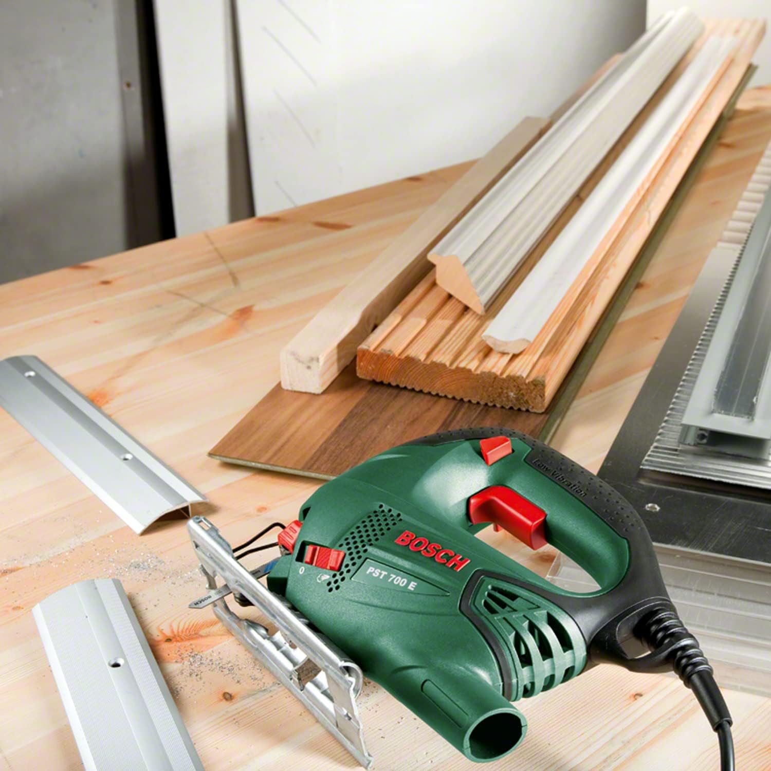 Thumbnail 4 de Bosch scie sauteuse PST 700 E (500 W) avec 1 lame et coffret