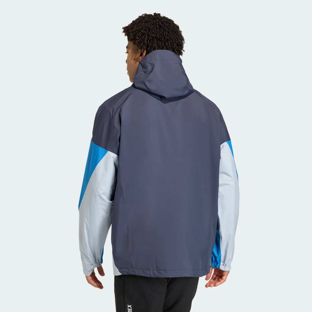 Detalle 2 de Anorak Terrex Xploric 2.5 Layer CLIMAPROOF de Adidas: guía de compra