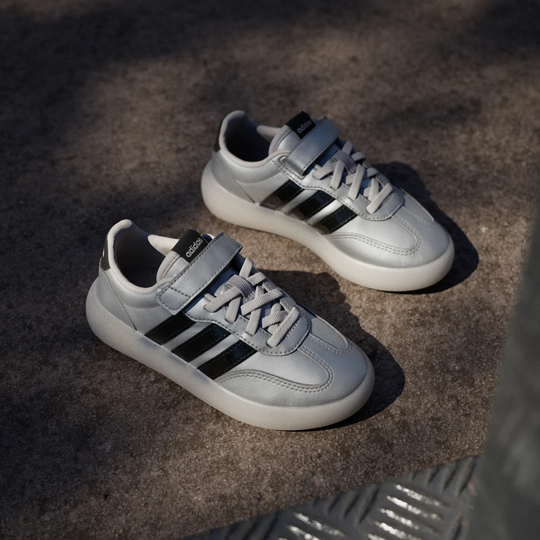 Detalle de Zapatilla Barreda Decode Children de Adidas: comodidad y estilo para peques