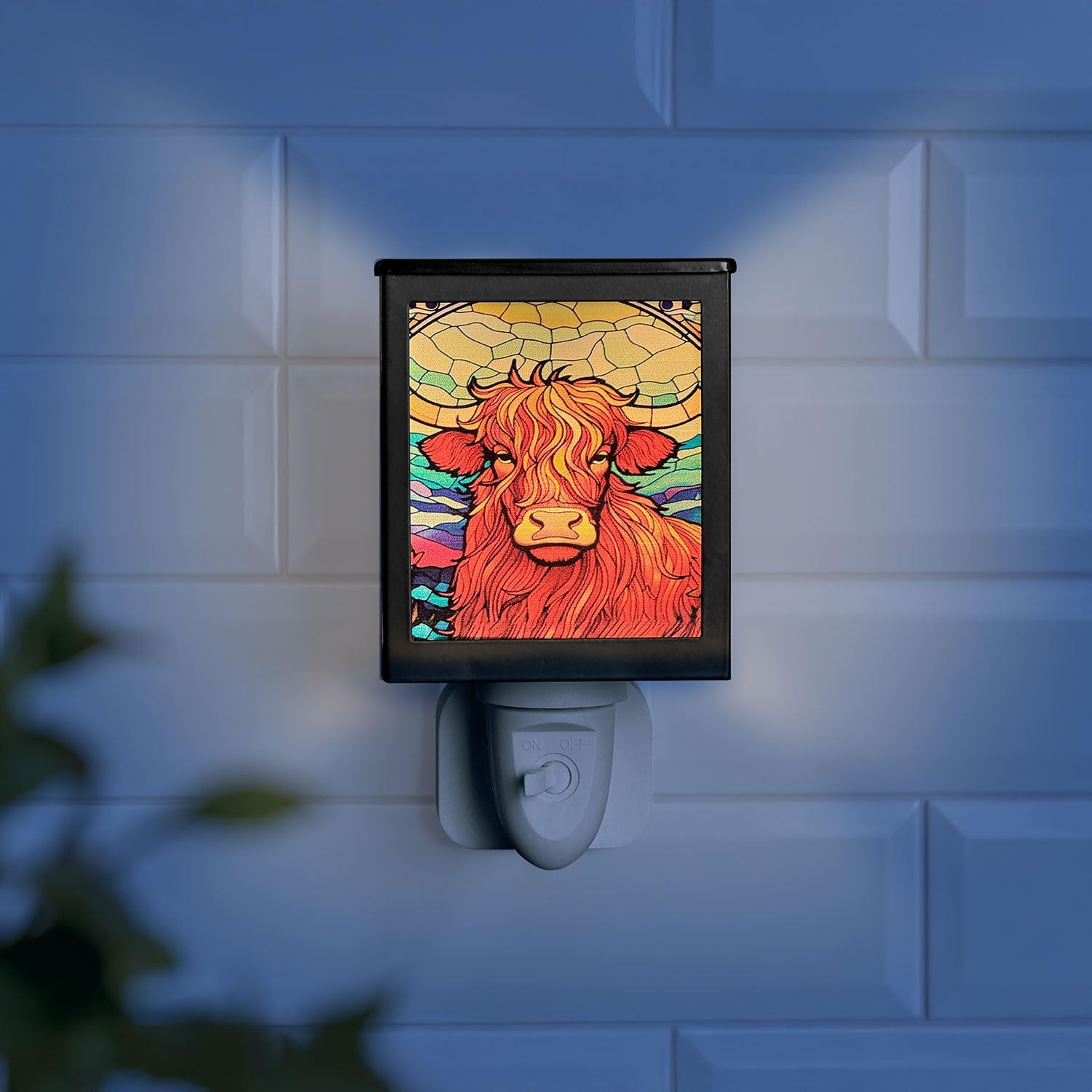 Thumbnail 3 de Cello Plug-In Electric Wax Burner with Highland Cow Design (Oil Warmer & Aroma Lamp)