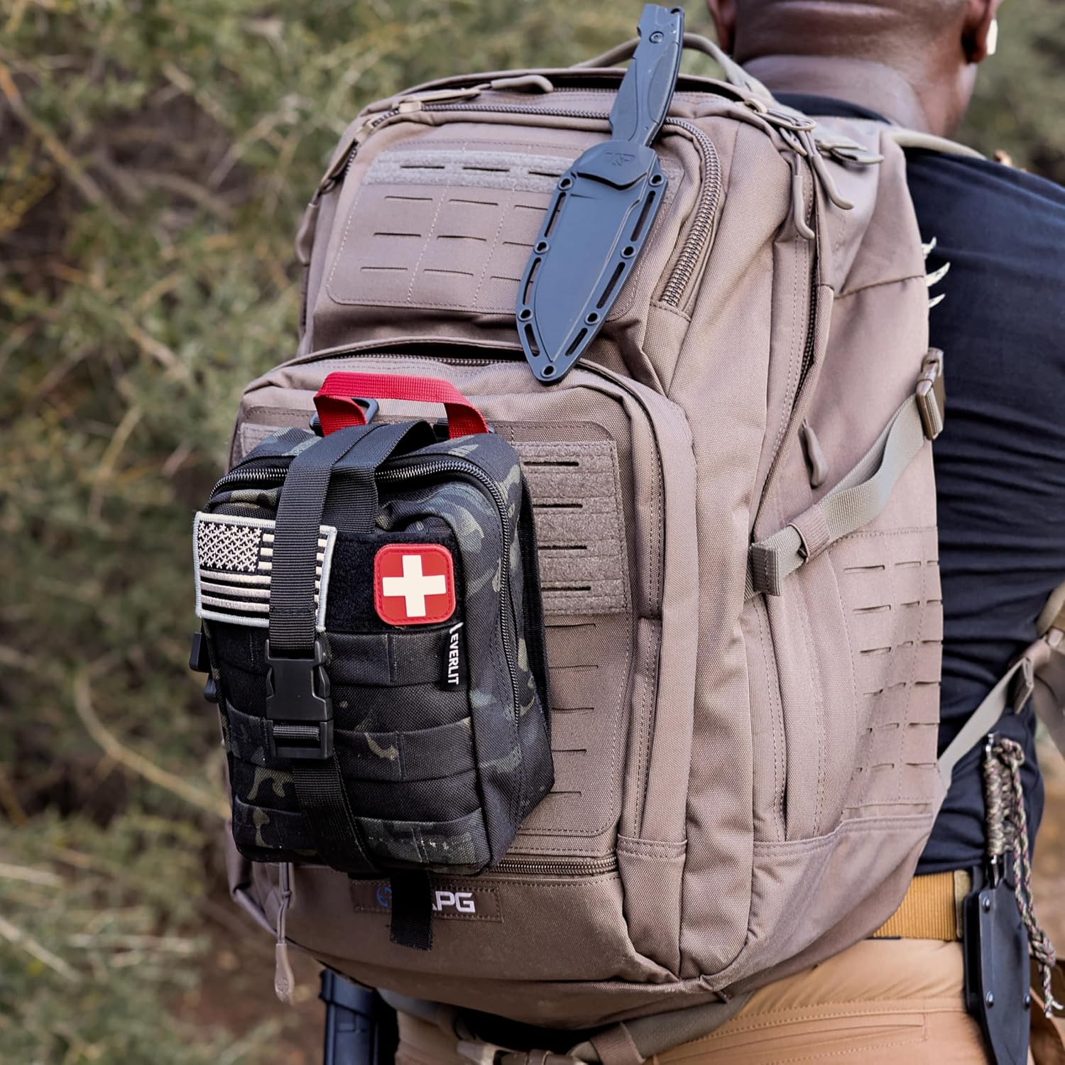 Detalle 2 de EVERLIT Emergency Trauma Kit with CAT GEN-7 Tourniquet, 36-Inch Splint, Black Camo