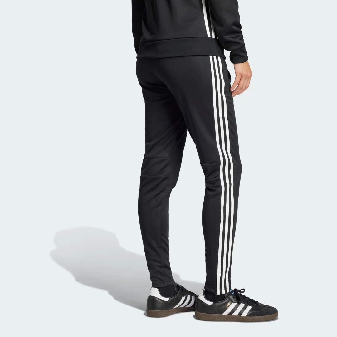 Detalle 2 de Adidas Pantalón entrenamiento Tiro 25 Essentials Negro