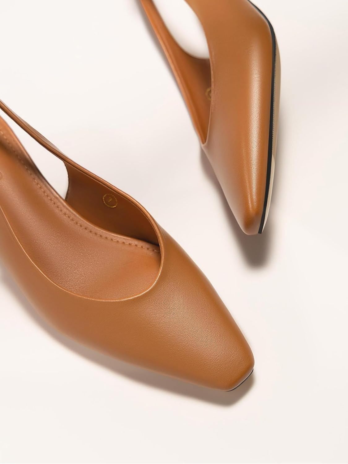 Detalle de Coutgo Slingback Pumps in Faux Leather