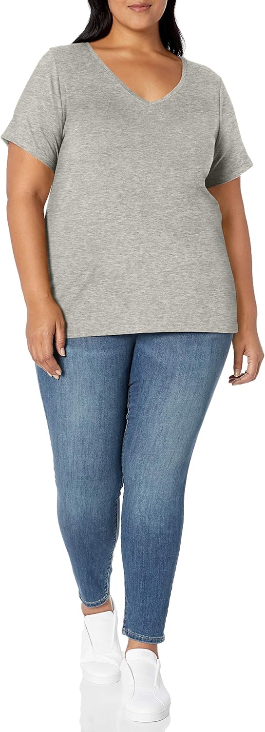 Thumbnail 1 de Amazon Essentials Damen Plus Size T-Shirt mit V-Ausschnitt und kurzen Ärmeln (klassische Passform)