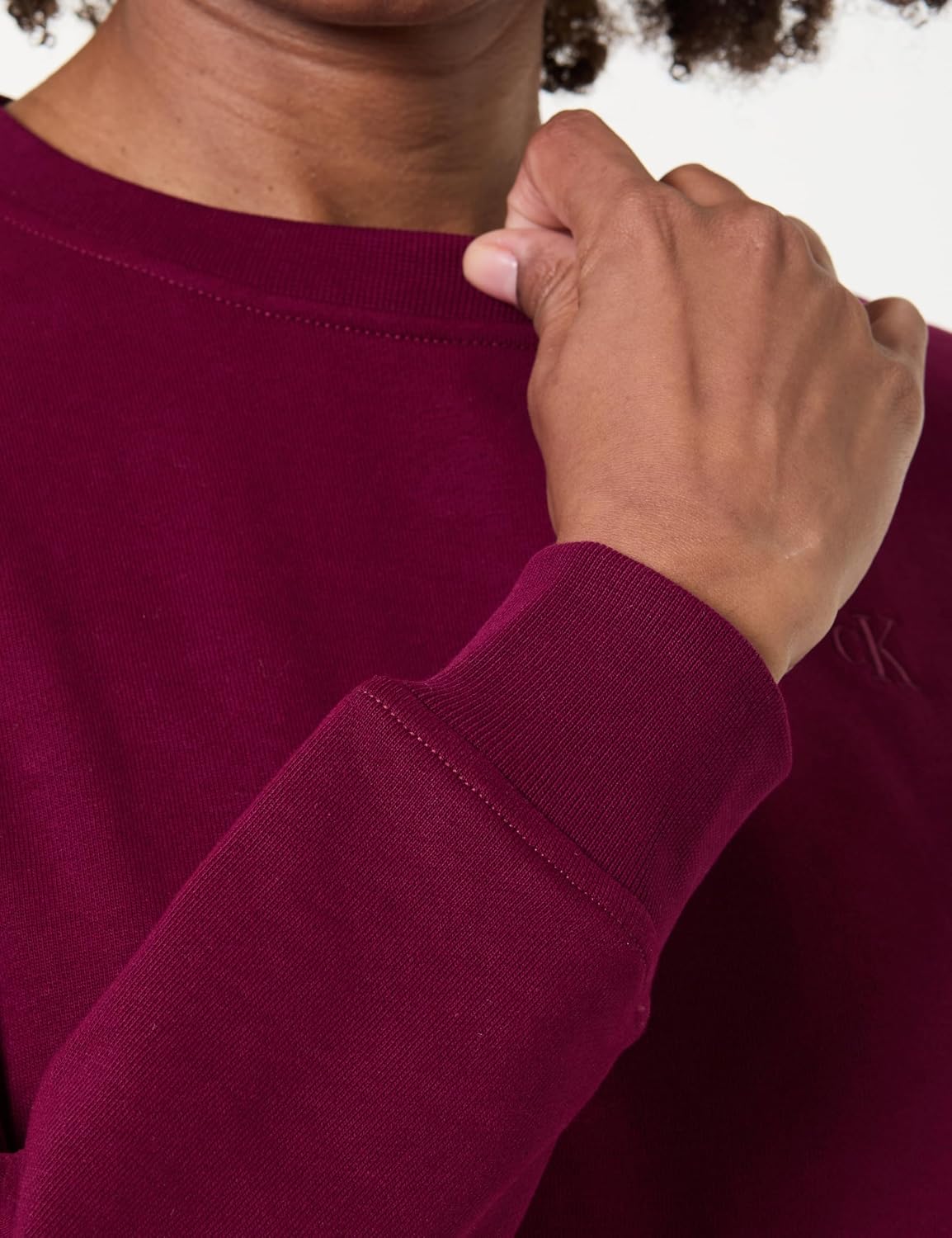 Detalle 2 de Calvin Klein Sudadera Archive Logo mujer
