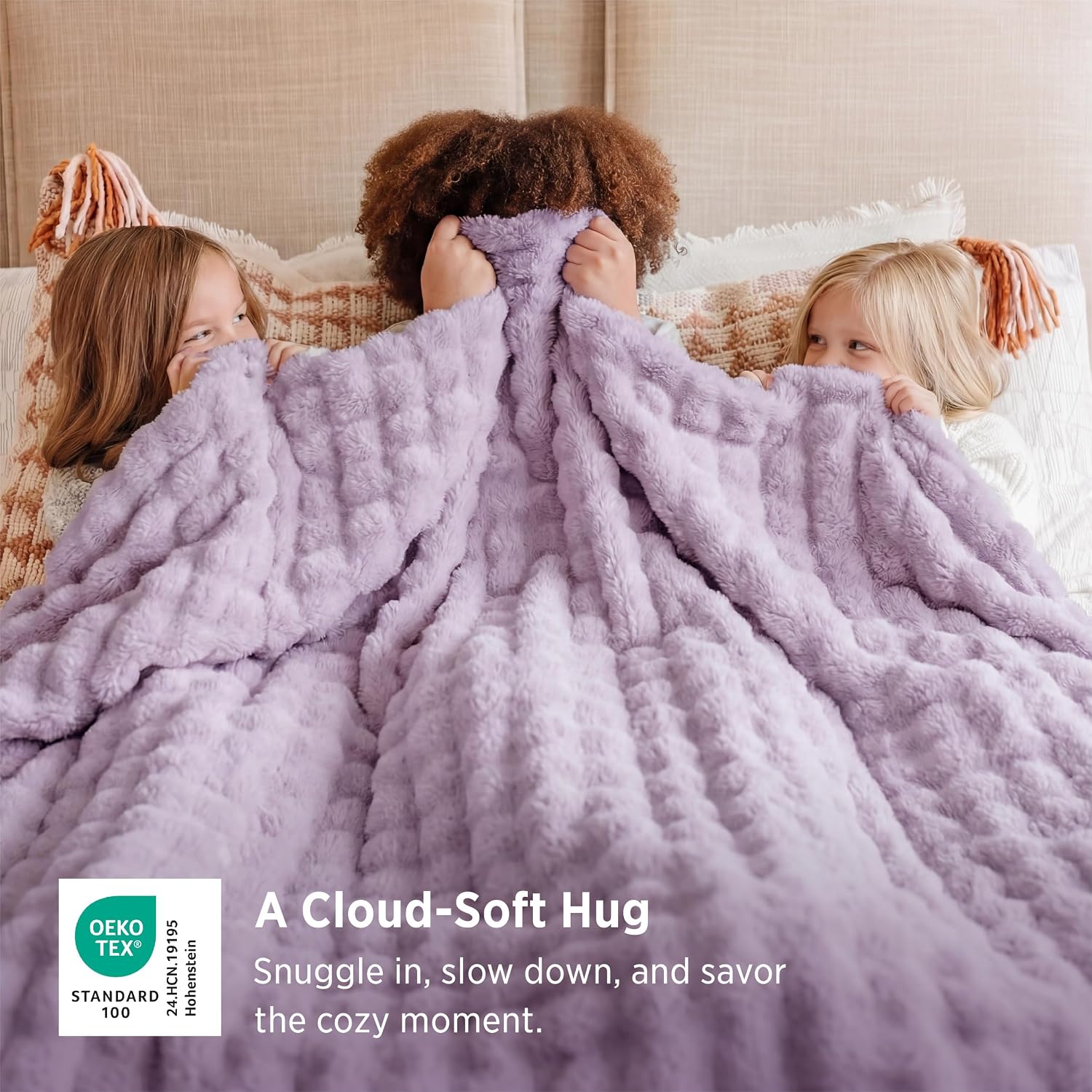 Detalle 2 de Bedsure Bubble Throw Blanket, Queen 90" x 90", Light Purple 3D Texture