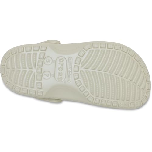 Detalle de Crocs Classic Clog 37-38 EU Meteor: ligero, cómodo y personalizable