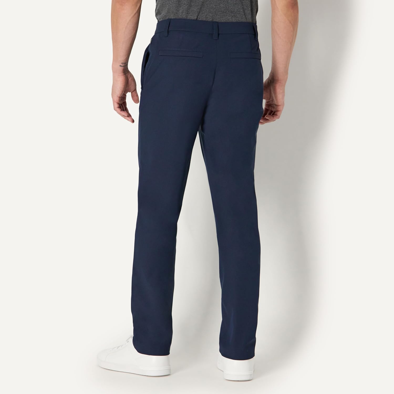 Detalle 2 de Amazon Essentials Slim-Fit Travel Stretch Pant